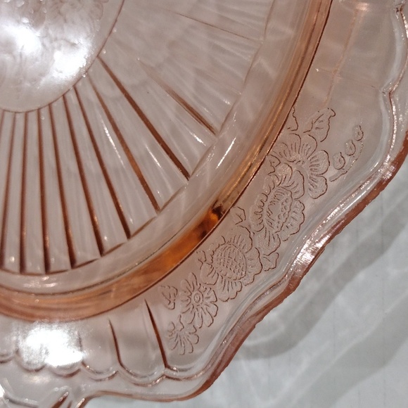 Anchor Hocking Mayfair Open Rose Footed Cake Plate,10" Pink Depression Glass - Picture 3 of 7
